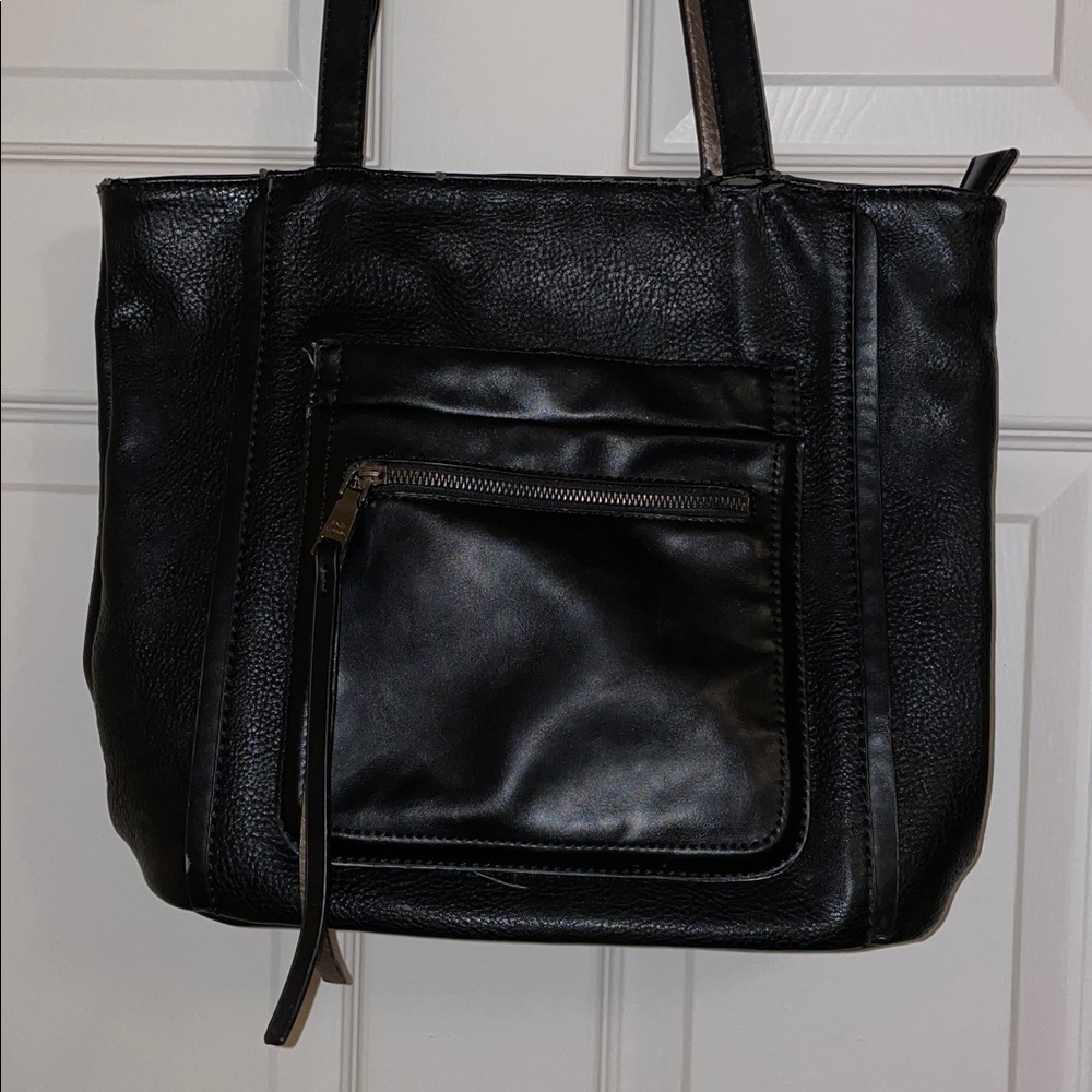 🖤 Black Faux Leather Purse with Gold Accent Straps